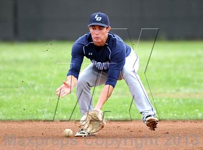 Thumbnail 3 in Los Osos vs. La Canada photogallery.