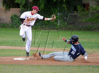 Thumbnail 3 in Los Osos vs. La Canada photogallery.