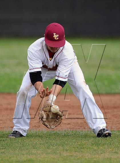 Thumbnail 2 in Los Osos vs. La Canada photogallery.