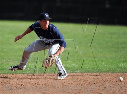 Thumbnail 3 in Los Osos vs. La Canada photogallery.