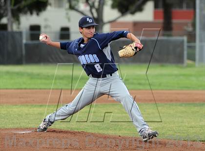 Thumbnail 3 in Los Osos vs. La Canada photogallery.