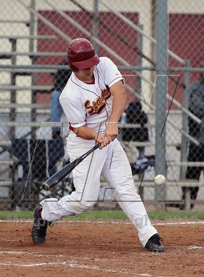 Thumbnail 2 in Los Osos vs. La Canada photogallery.