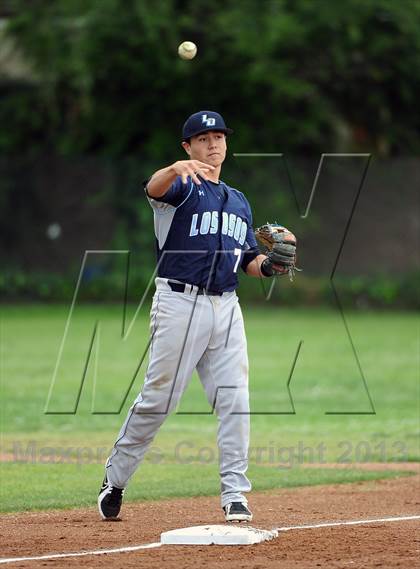 Thumbnail 1 in Los Osos vs. La Canada photogallery.