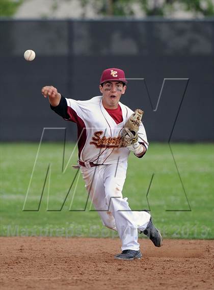 Thumbnail 3 in Los Osos vs. La Canada photogallery.