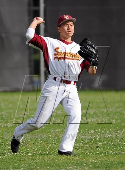 Thumbnail 1 in Los Osos vs. La Canada photogallery.