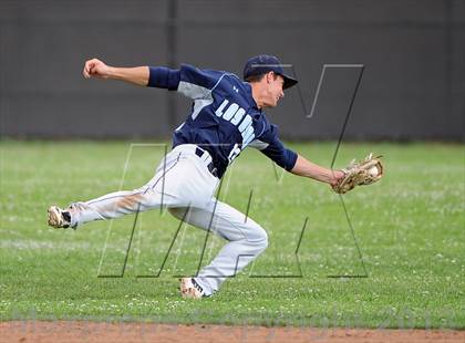 Thumbnail 1 in Los Osos vs. La Canada photogallery.