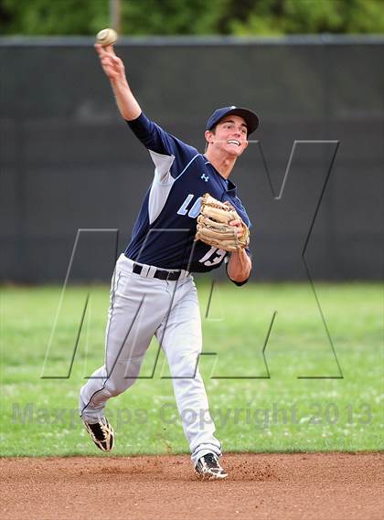 Thumbnail 1 in Los Osos vs. La Canada photogallery.