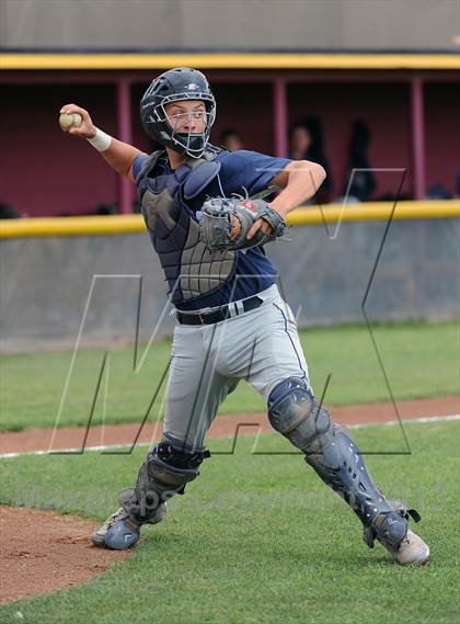 Thumbnail 1 in Los Osos vs. La Canada photogallery.