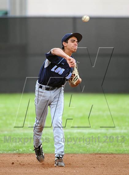 Thumbnail 3 in Los Osos vs. La Canada photogallery.