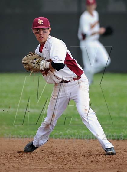 Thumbnail 3 in Los Osos vs. La Canada photogallery.