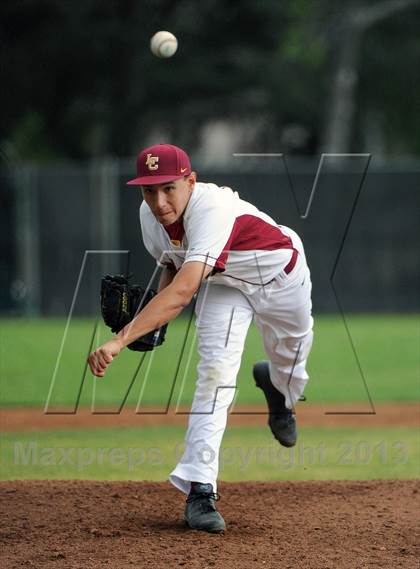 Thumbnail 2 in Los Osos vs. La Canada photogallery.