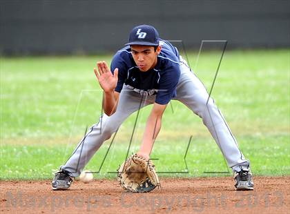 Thumbnail 2 in Los Osos vs. La Canada photogallery.