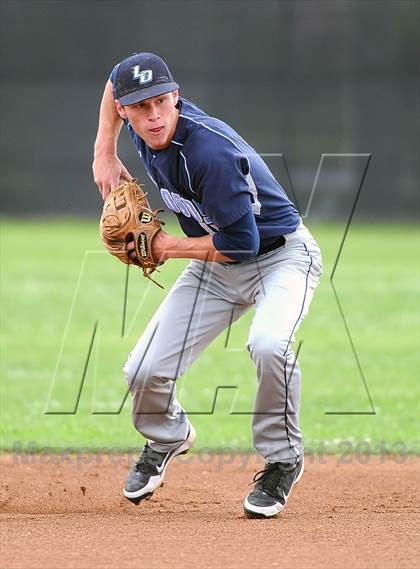 Thumbnail 2 in Los Osos vs. La Canada photogallery.