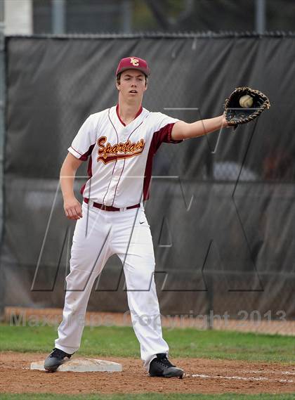 Thumbnail 2 in Los Osos vs. La Canada photogallery.