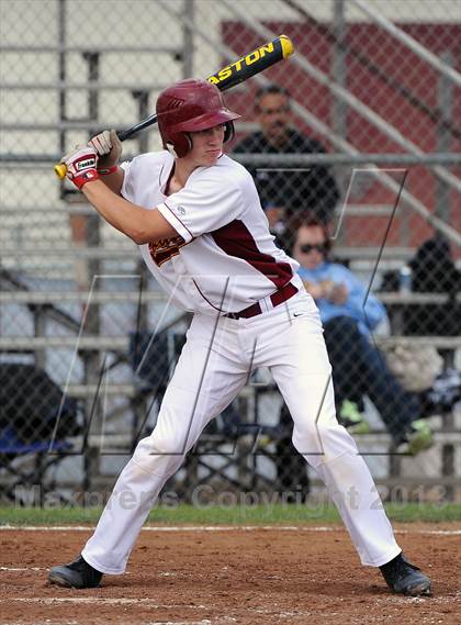 Thumbnail 2 in Los Osos vs. La Canada photogallery.