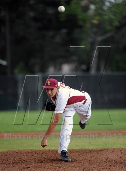 Thumbnail 3 in Los Osos vs. La Canada photogallery.