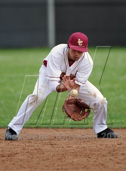Thumbnail 1 in Los Osos vs. La Canada photogallery.