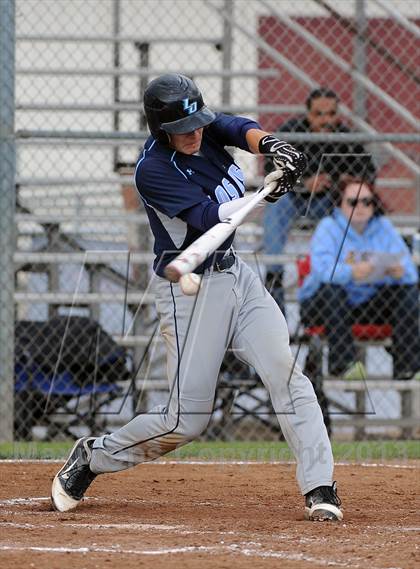 Thumbnail 2 in Los Osos vs. La Canada photogallery.
