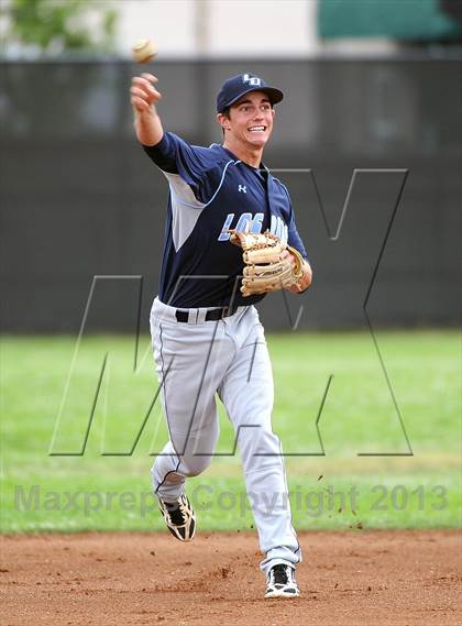 Thumbnail 1 in Los Osos vs. La Canada photogallery.