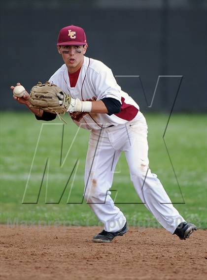 Thumbnail 1 in Los Osos vs. La Canada photogallery.