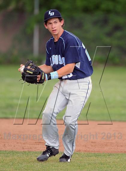Thumbnail 2 in Los Osos vs. La Canada photogallery.
