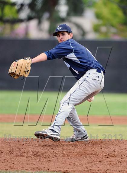Thumbnail 1 in Los Osos vs. La Canada photogallery.