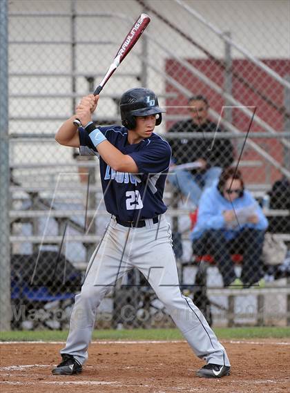 Thumbnail 3 in Los Osos vs. La Canada photogallery.