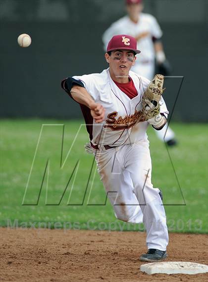 Thumbnail 1 in Los Osos vs. La Canada photogallery.