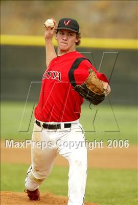 Thumbnail 2 in Vista vs. Green Valley (56th Annual Lions Invitational) photogallery.