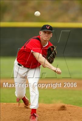 Thumbnail 2 in Vista vs. Green Valley (56th Annual Lions Invitational) photogallery.
