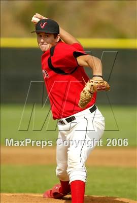 Thumbnail 3 in Vista vs. Green Valley (56th Annual Lions Invitational) photogallery.