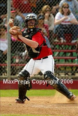 Thumbnail 2 in Vista vs. Green Valley (56th Annual Lions Invitational) photogallery.