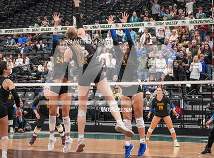 Thumbnail 1 in Orem Vs Park City (UHSAA 4A Finals) photogallery.