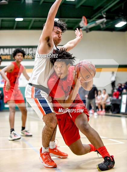 Thumbnail 3 in Rolling Hills Prep vs. Colony (The Classic at Damien) Tournament photogallery.