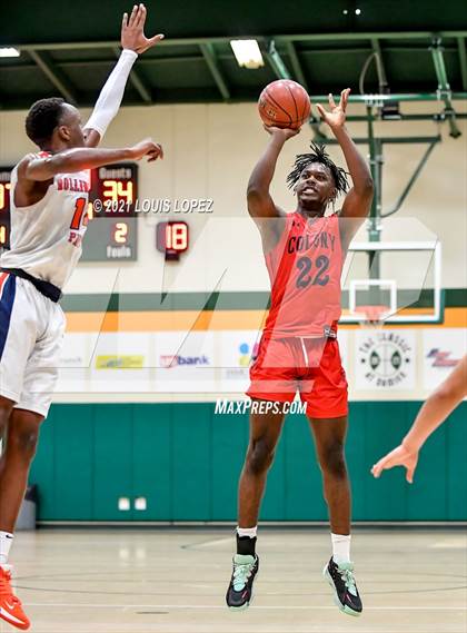 Thumbnail 2 in Rolling Hills Prep vs. Colony (The Classic at Damien) Tournament photogallery.