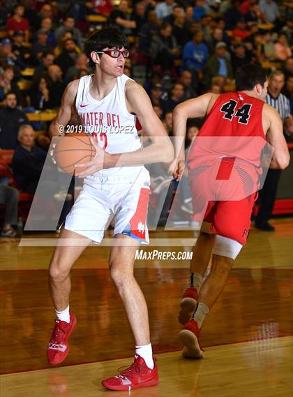 Thumbnail 1 in Harvard-Westlake @ Mater Dei (Nike Extravaganza) photogallery.