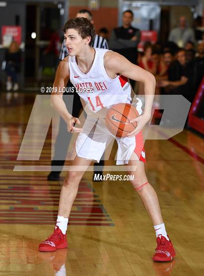 Thumbnail 1 in Harvard-Westlake @ Mater Dei (Nike Extravaganza) photogallery.