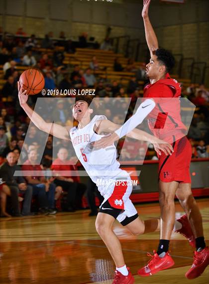 Thumbnail 2 in Harvard-Westlake @ Mater Dei (Nike Extravaganza) photogallery.