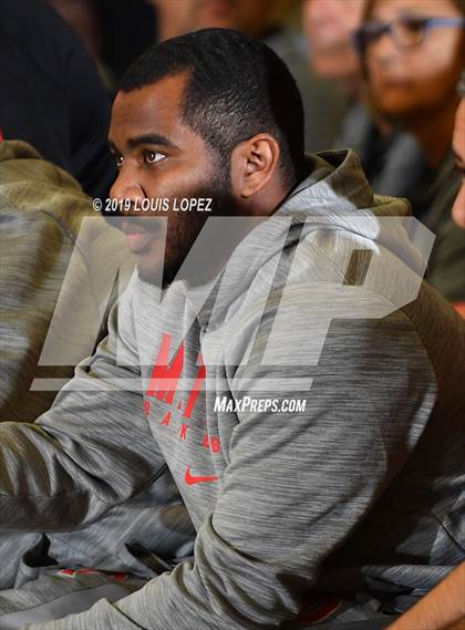Thumbnail 3 in Harvard-Westlake @ Mater Dei (Nike Extravaganza) photogallery.