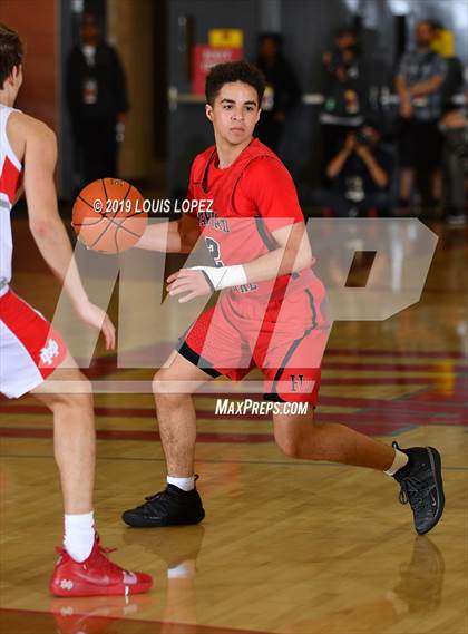 Thumbnail 1 in Harvard-Westlake @ Mater Dei (Nike Extravaganza) photogallery.