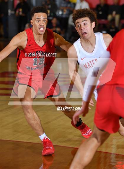 Thumbnail 2 in Harvard-Westlake @ Mater Dei (Nike Extravaganza) photogallery.