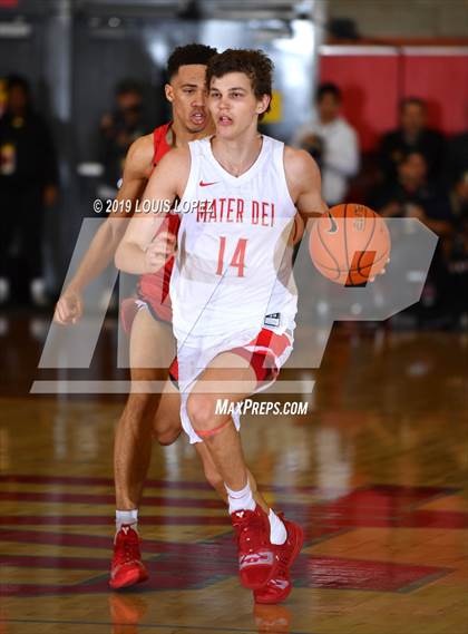 Thumbnail 3 in Harvard-Westlake @ Mater Dei (Nike Extravaganza) photogallery.