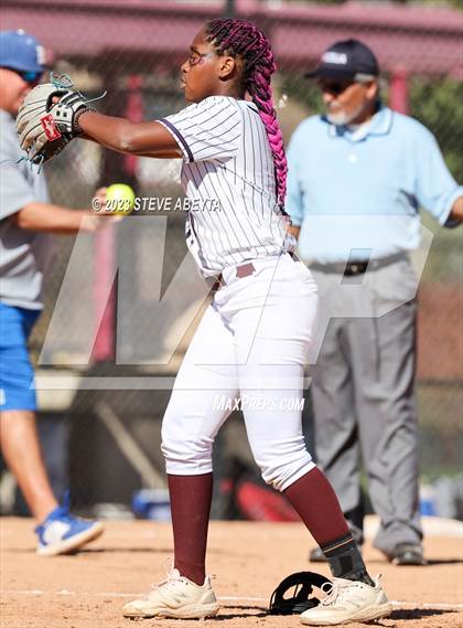 Thumbnail 3 in Broomfield vs. Cherokee Trail (CHSAA 5A First Round) photogallery.