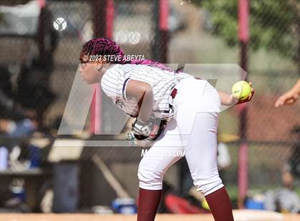 Thumbnail 3 in Broomfield vs. Cherokee Trail (CHSAA 5A First Round) photogallery.