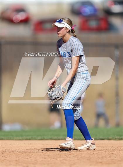 Thumbnail 2 in Broomfield vs. Cherokee Trail (CHSAA 5A First Round) photogallery.