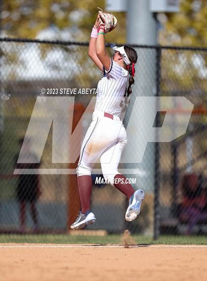 Thumbnail 3 in Broomfield vs. Cherokee Trail (CHSAA 5A First Round) photogallery.