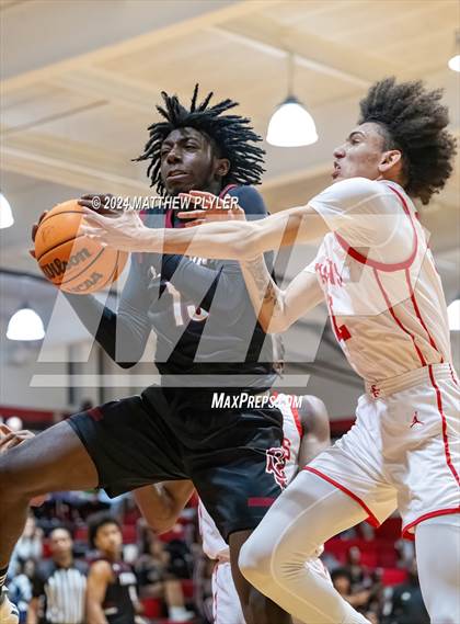 Thumbnail 2 in Seventy-First vs South Central (NCHSAA 3A - Third Round) photogallery.