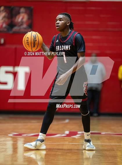 Thumbnail 2 in Seventy-First vs South Central (NCHSAA 3A - Third Round) photogallery.
