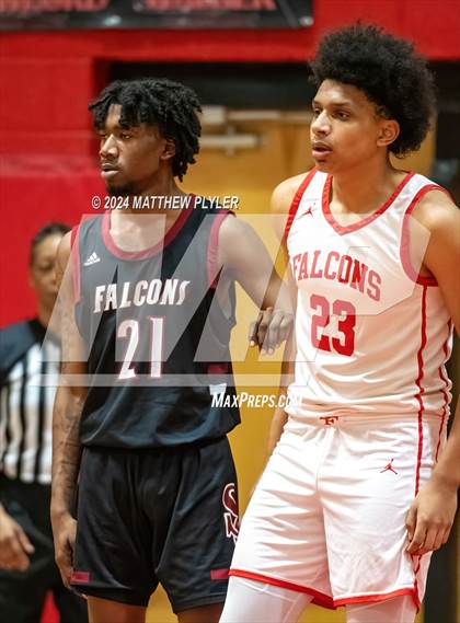 Thumbnail 3 in Seventy-First vs South Central (NCHSAA 3A - Third Round) photogallery.
