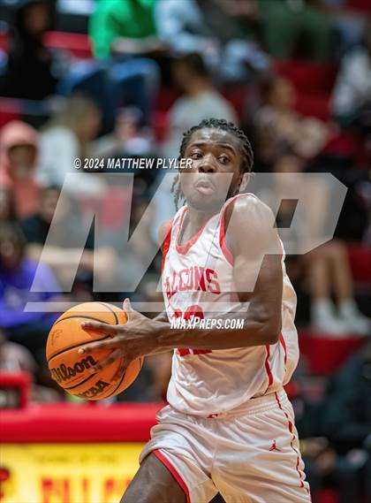 Thumbnail 2 in Seventy-First vs South Central (NCHSAA 3A - Third Round) photogallery.